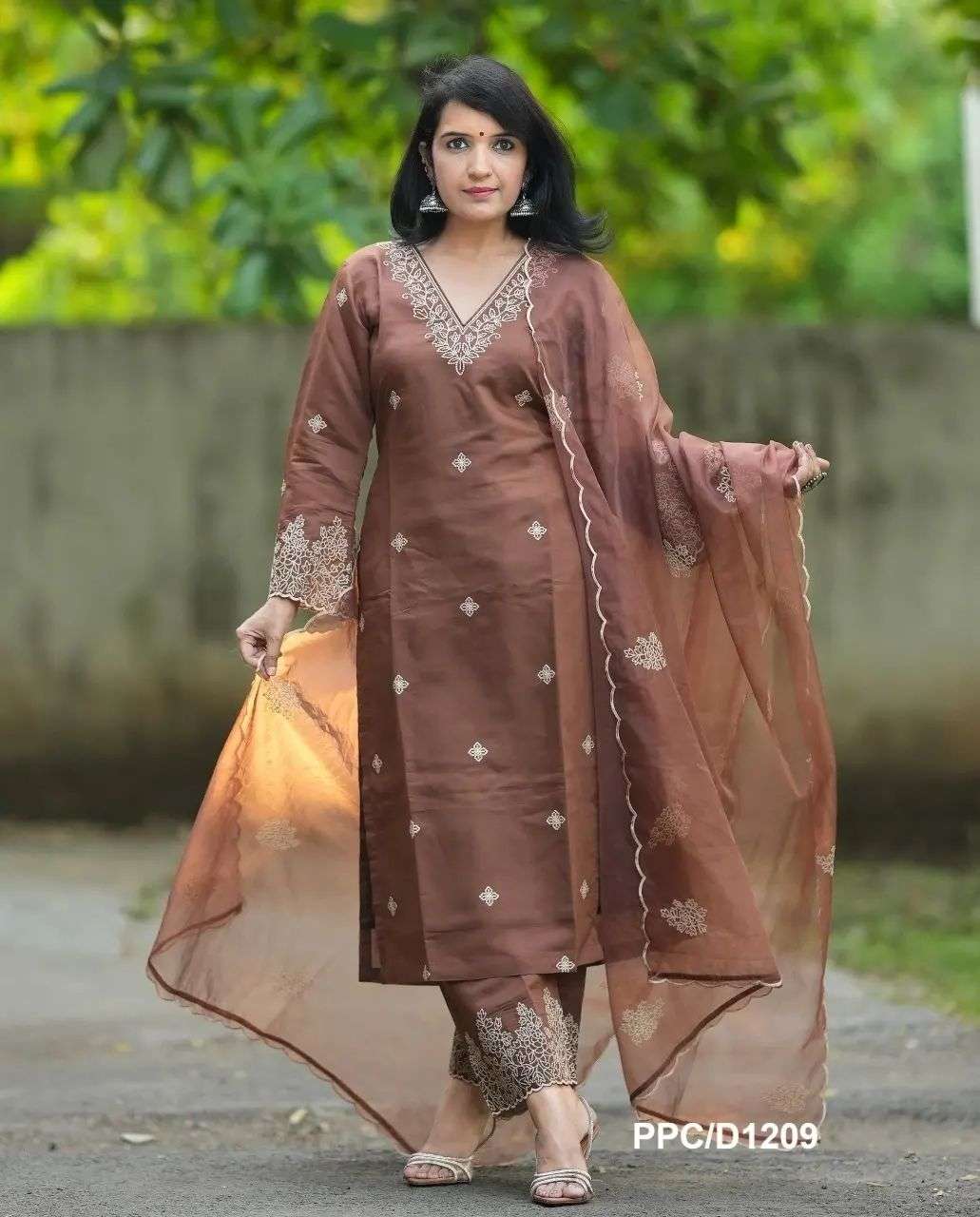 DIYA BROWN  kurti set collection manufacturer surat 