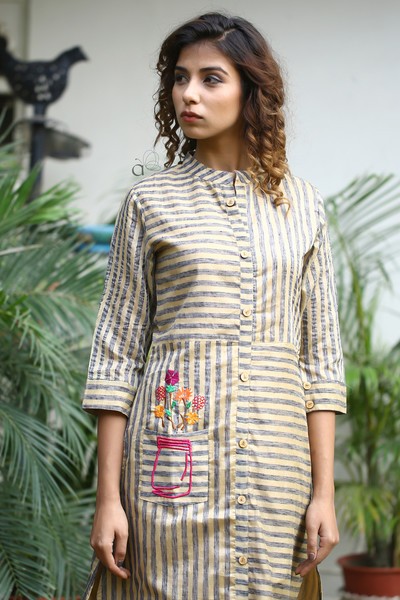 Buy Jaipur Kurti Women Blue Striped Straight Yarn Dyed Cotton Kurta Online